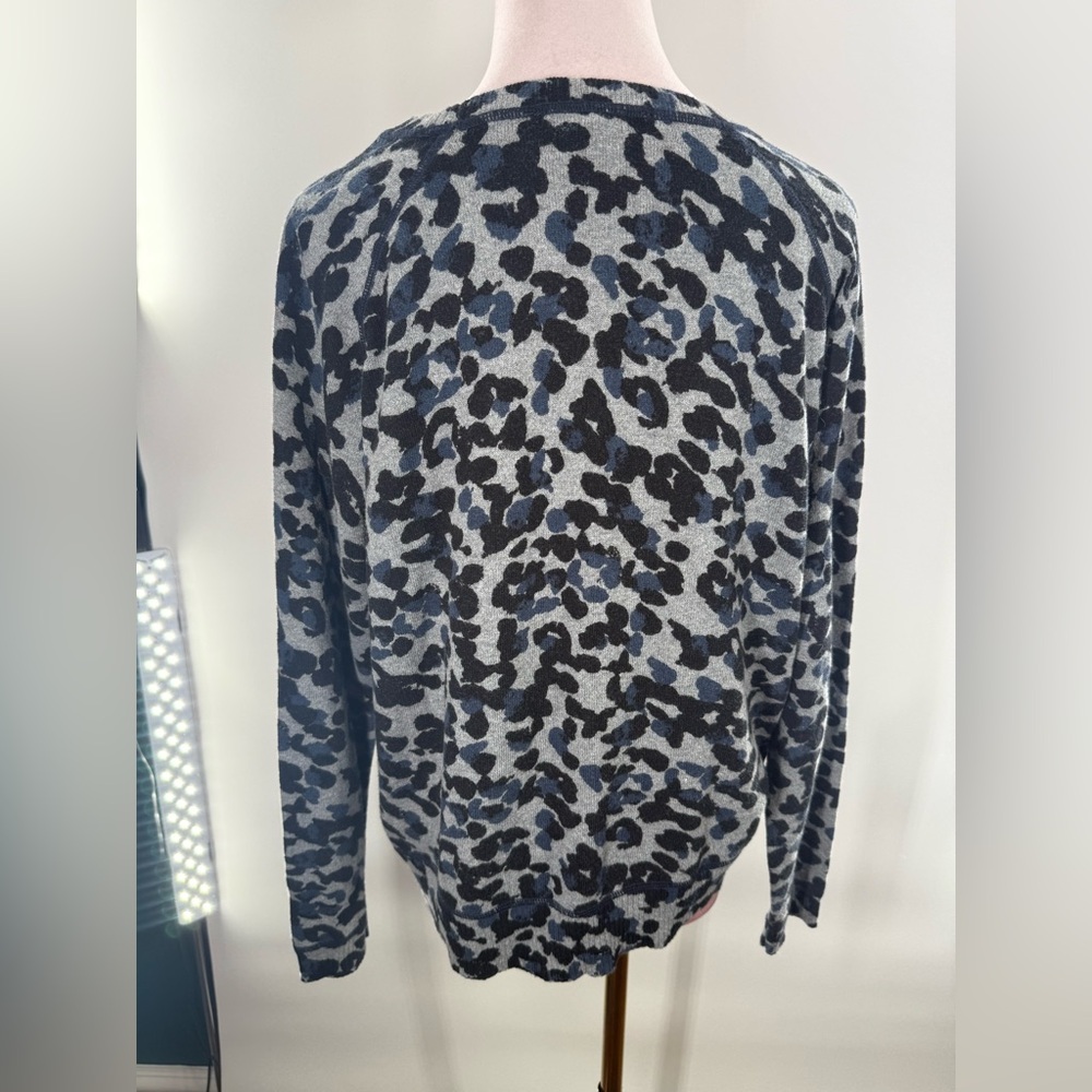 EUC Elliott Lauren Animal Print Sweater - Picture 6 of 7